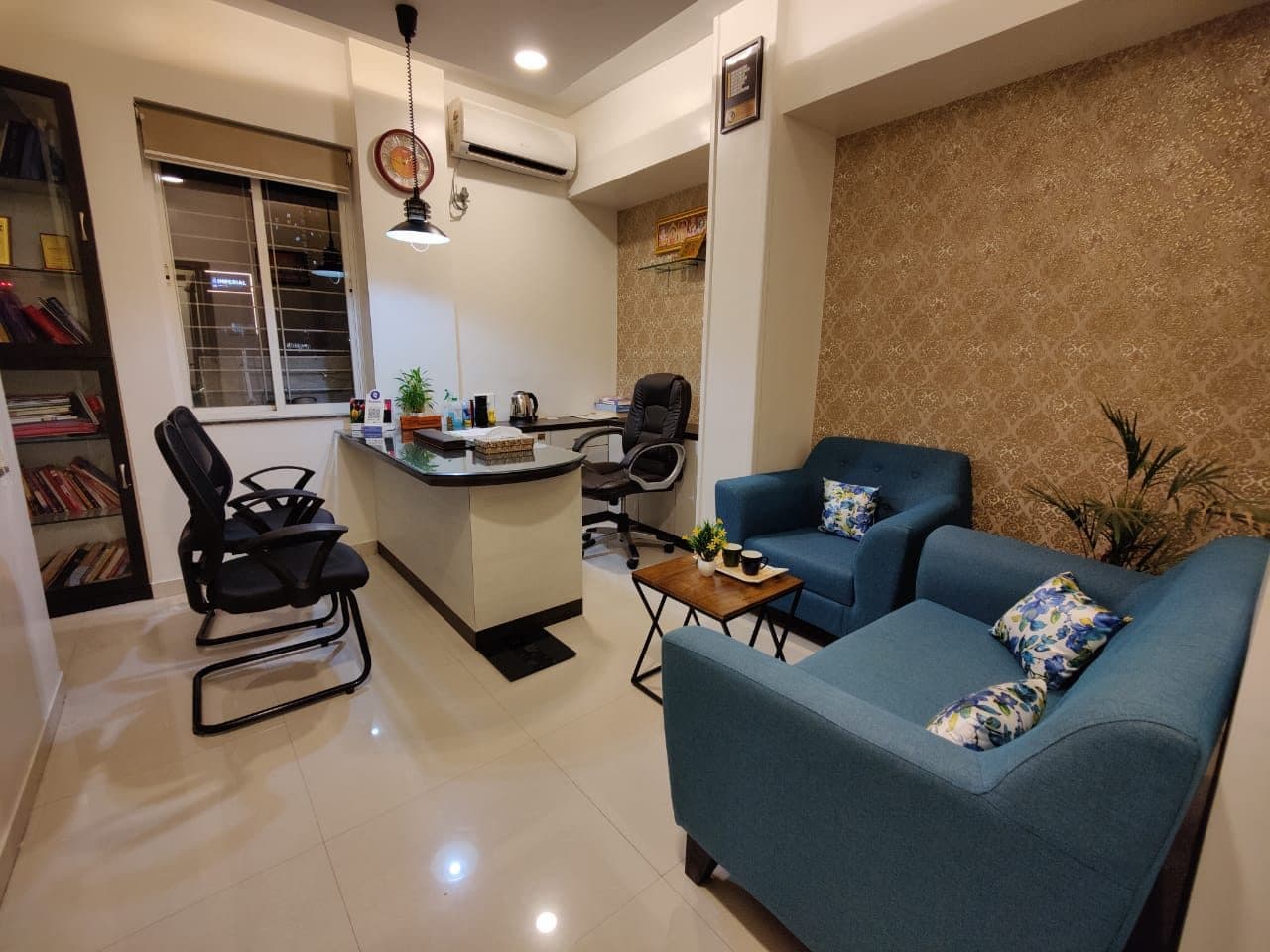 Comfortable, private waiting area at MNAS Clinic, Baner, Pune